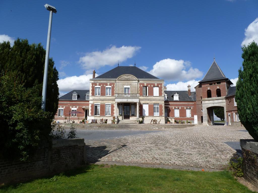 Studio Ferme De Bonavis Bed & Breakfast Banteux Bagian luar foto