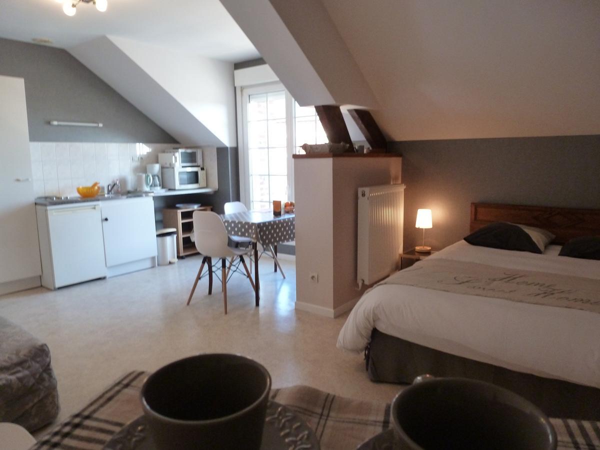 Studio Ferme De Bonavis Bed & Breakfast Banteux Bagian luar foto